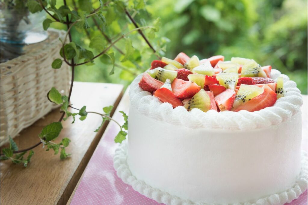 How To Make Strawberry Kiwi Shortcakes With Vanilla Mascarpone