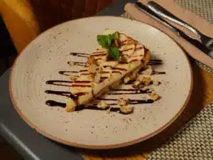 How To Make Almond Butter Greek Yogurt Cheesecake With Granola Crust 1 almond butter cheese cake recipe
