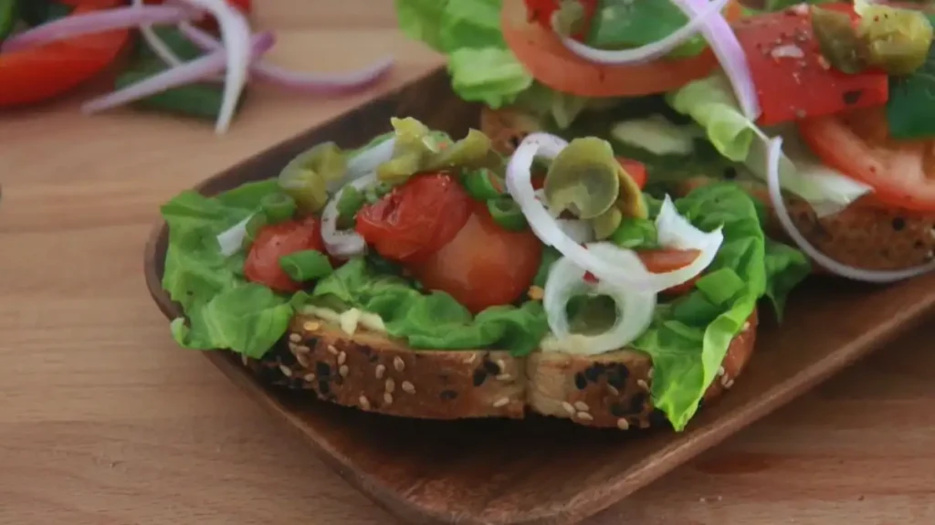 How to Make the Perfect Knob Sandwich: A Step-by-Step Guide 4 Fresh vegetables for knob sandwich