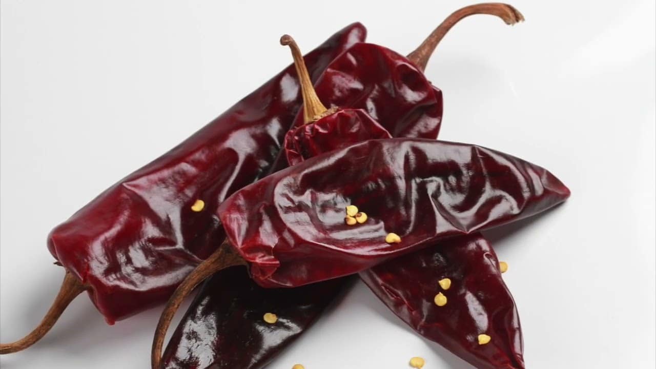How to Use Dried Guajillo Chile