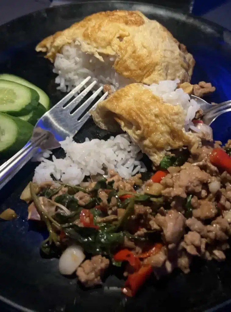 7 Steps to Perfect Pad Kra Pao: A Traditional Recipe & Brother's Tribute 1 authentic Pad Kra Pao recipe