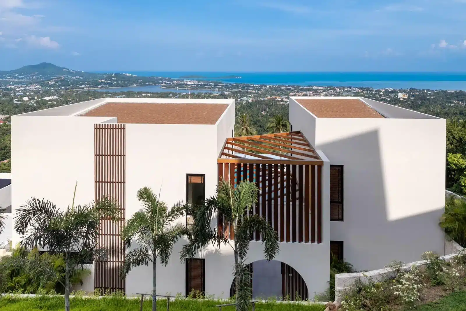 Outside view of luxury villa on Koh Samui