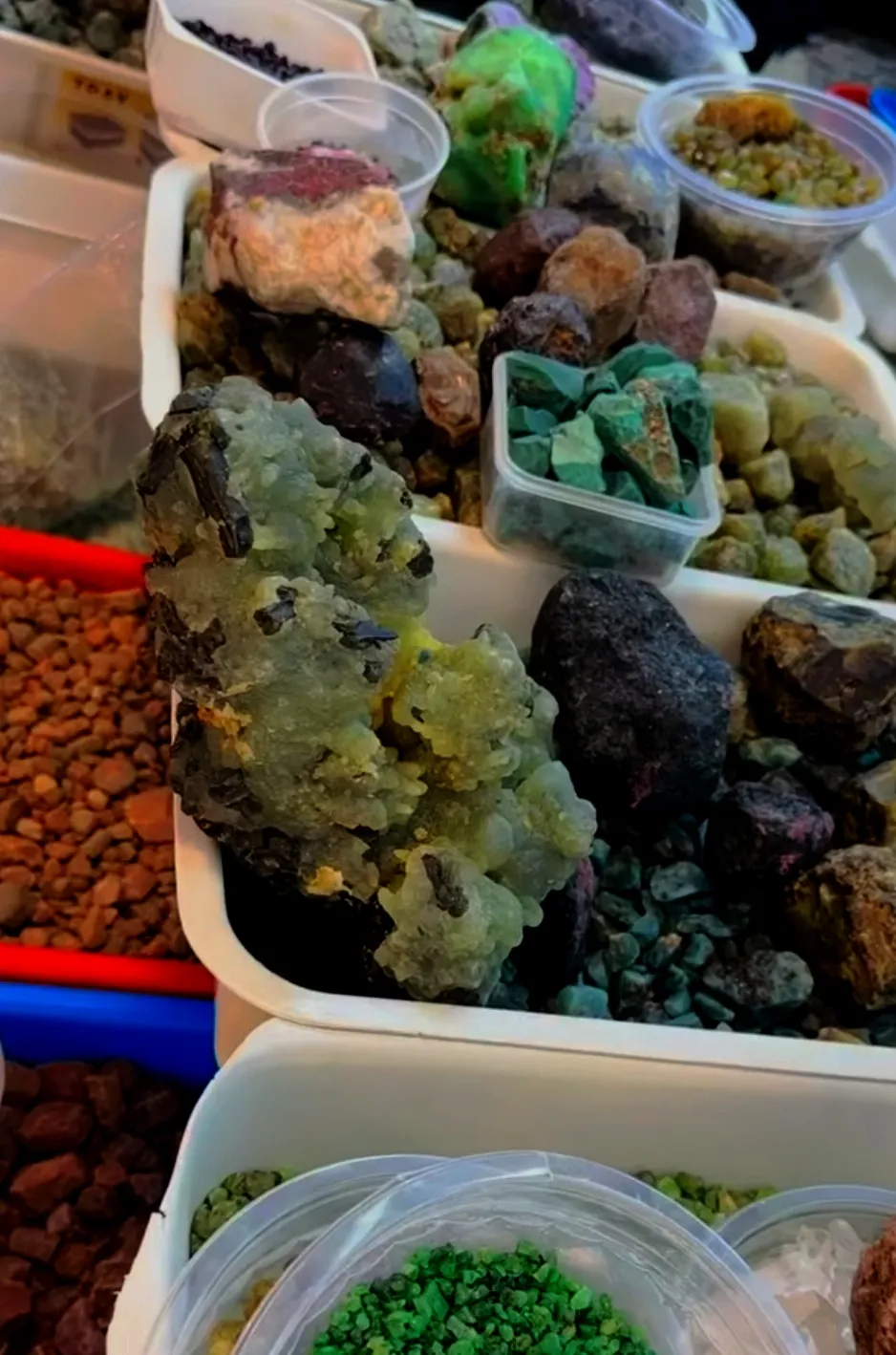 Best Gemstones for Silver Promise Rings Gem stones for a promise ring i n Chantaburi Thailand