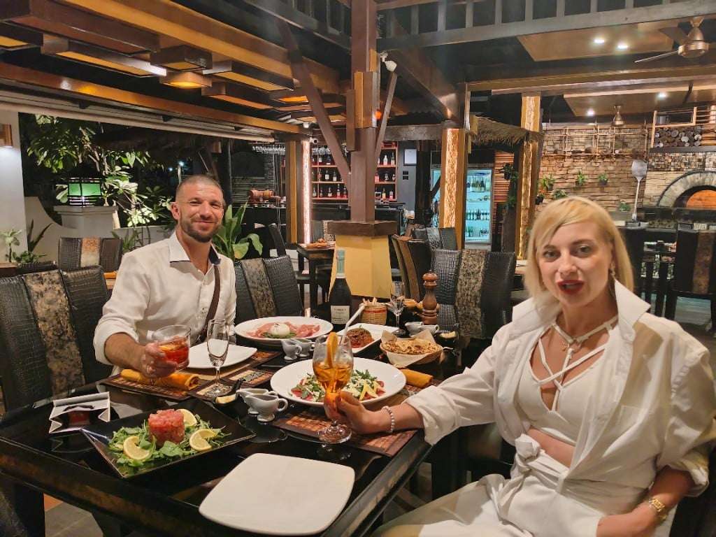 Oliver and Natalia dining at Dirk Pizza Lamai Koh Samui evening
