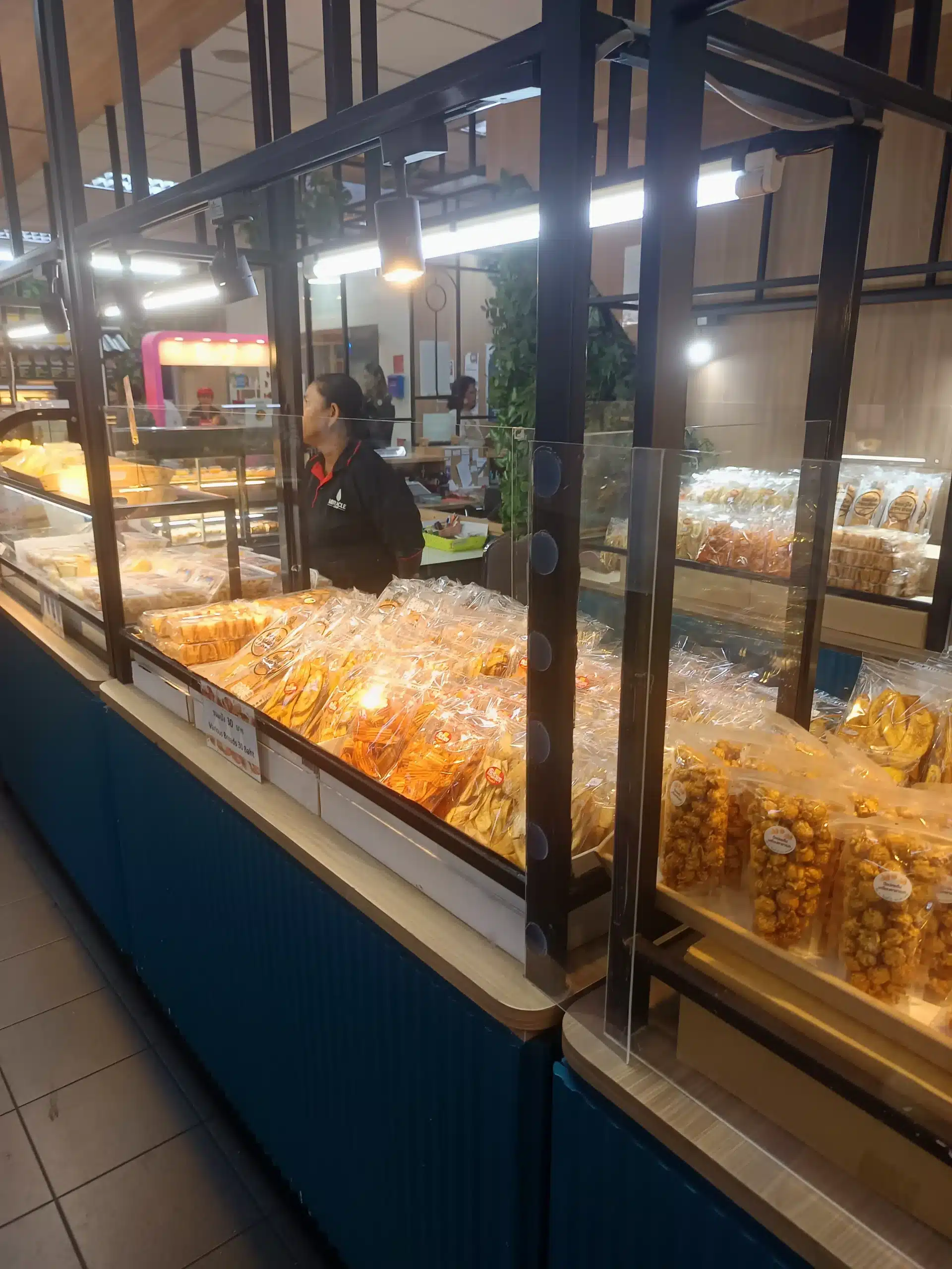 Bread and Sweets counter at Magic Food Point in Suvarnabhumi Airport